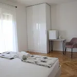 Kresan Apartment
