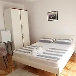 Kresan Apartment